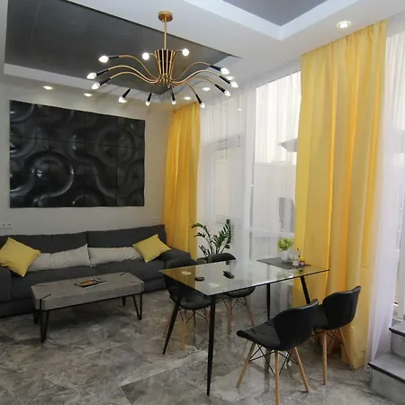 Panorama Apartment *